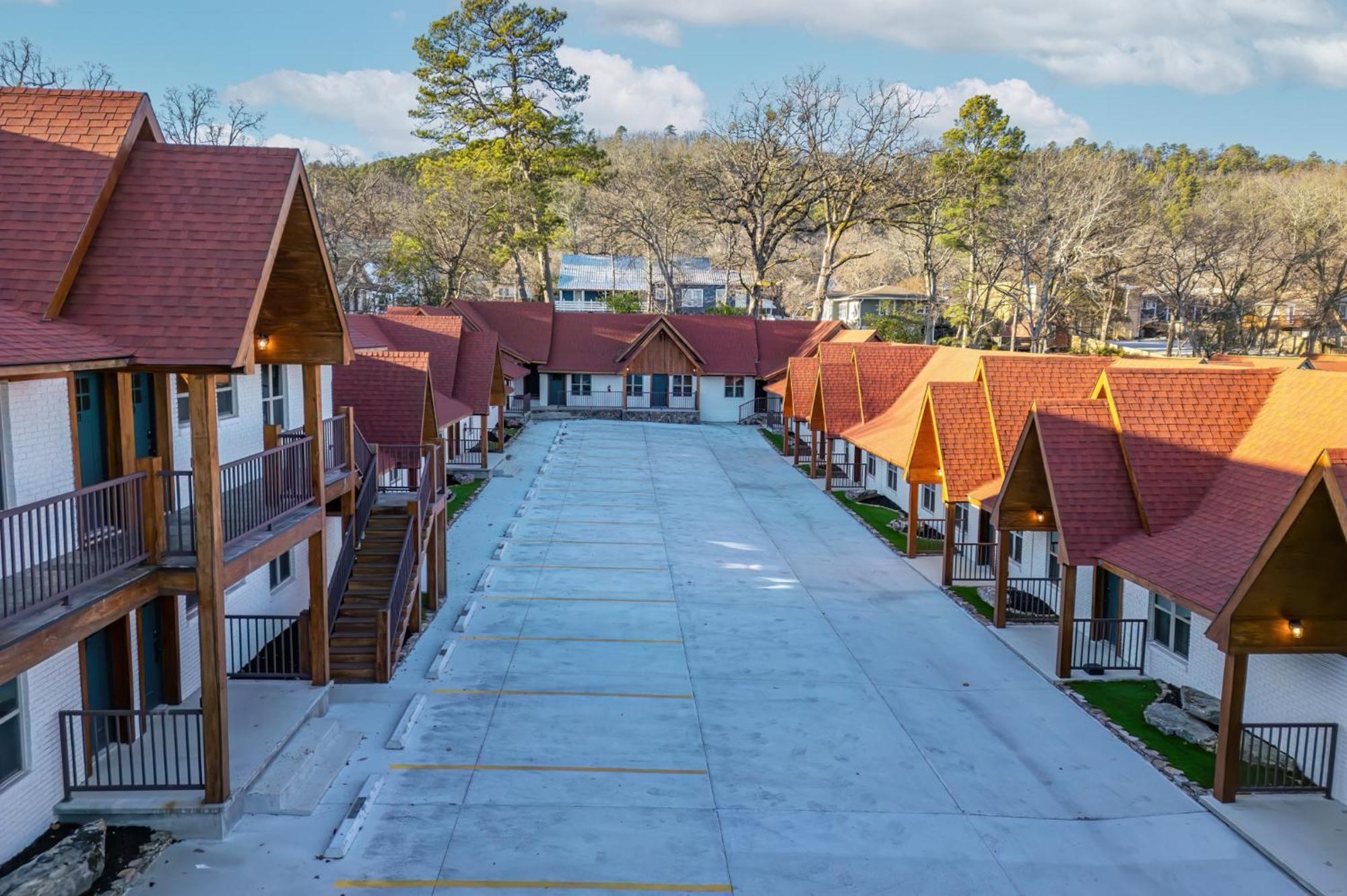 Best Court Hot Springs Exterior photo