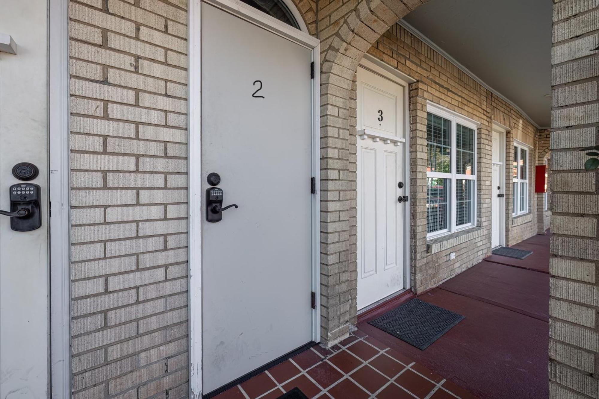 Best Court Hot Springs Exterior photo